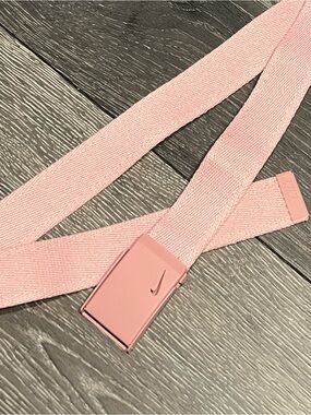Nike Pink Webbing Belt with Swoosh Buckle - Pale Pink